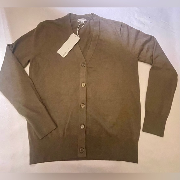 NWT Minnie Rose Lauren V-Neck Button Down Cardigan - Picture 2 of 7